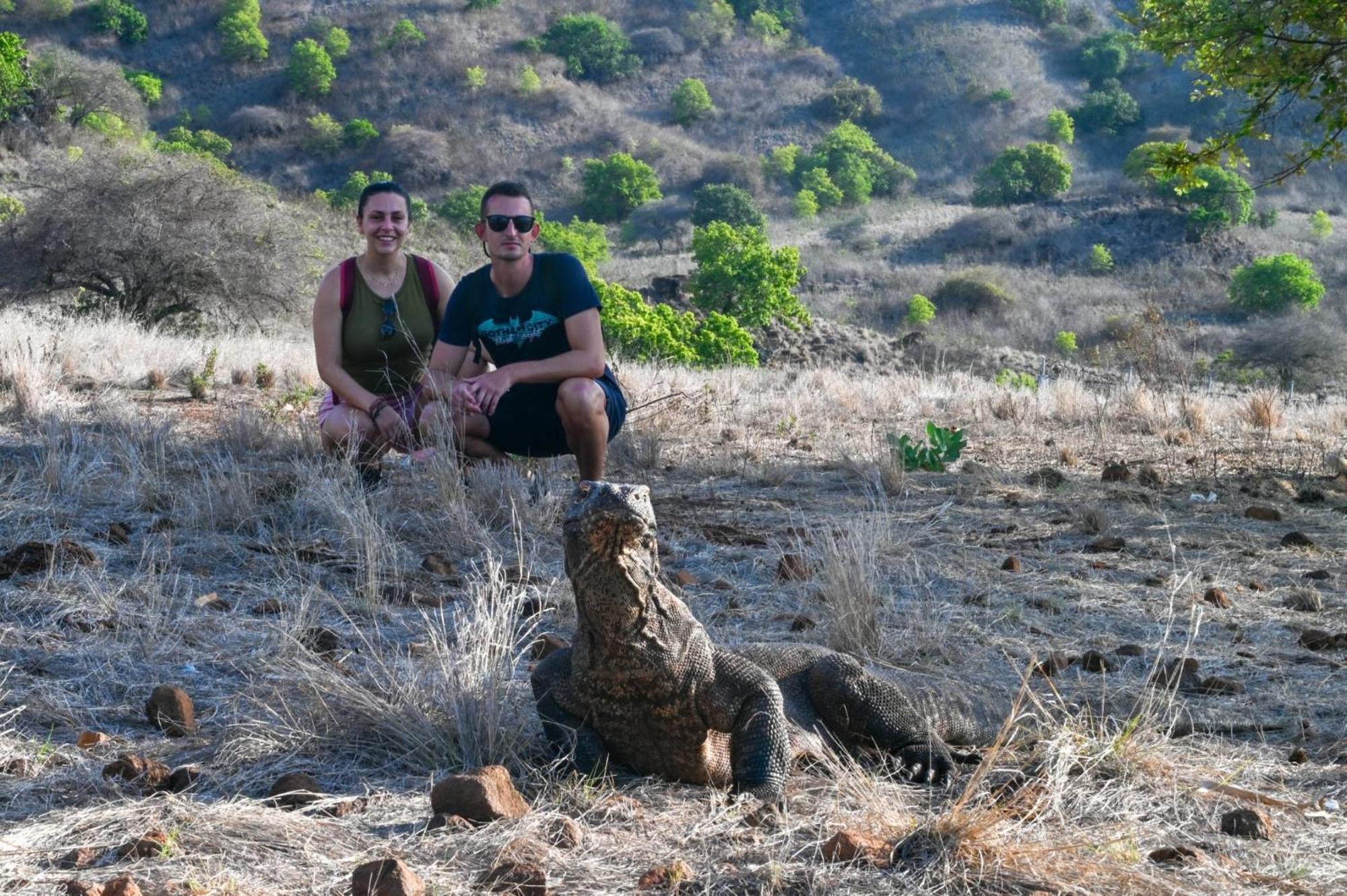 Dua Putri Komodo Homestay מראה חיצוני תמונה