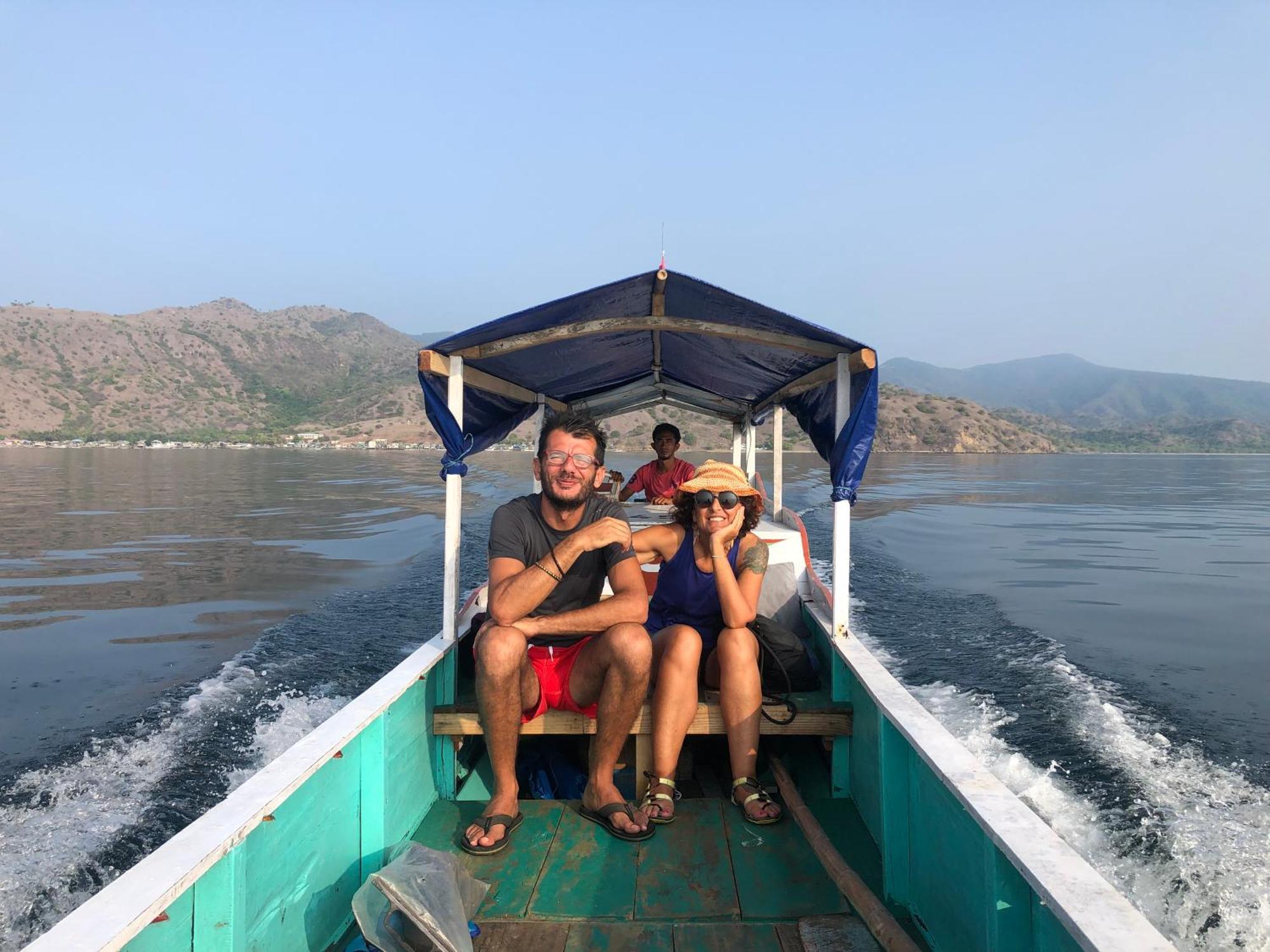 Dua Putri Komodo Homestay מראה חיצוני תמונה