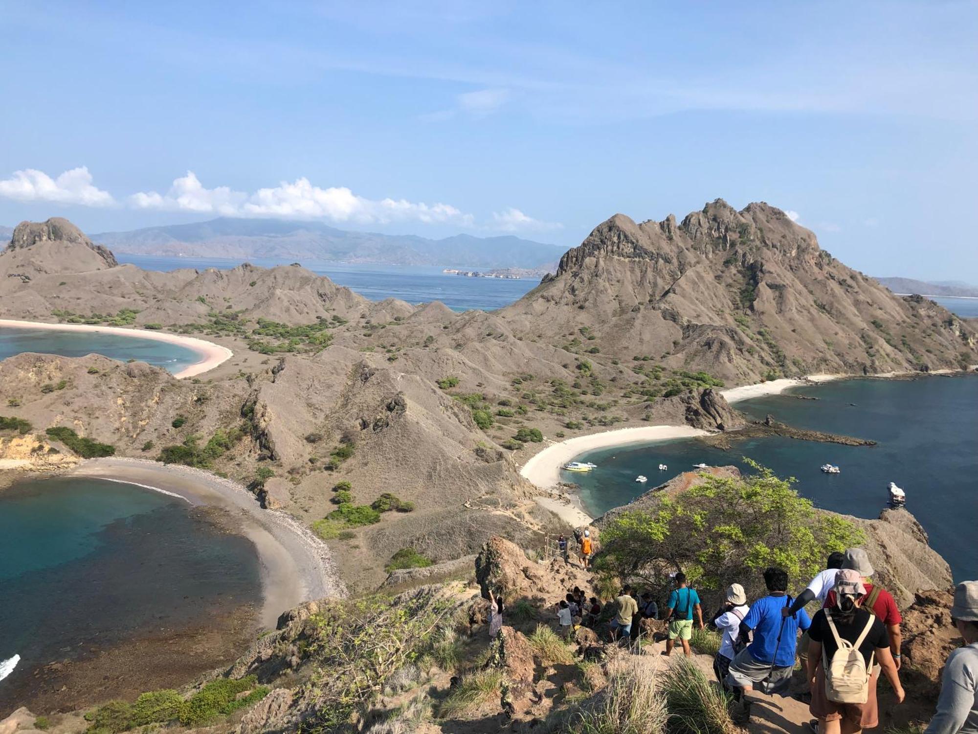 Dua Putri Komodo Homestay מראה חיצוני תמונה