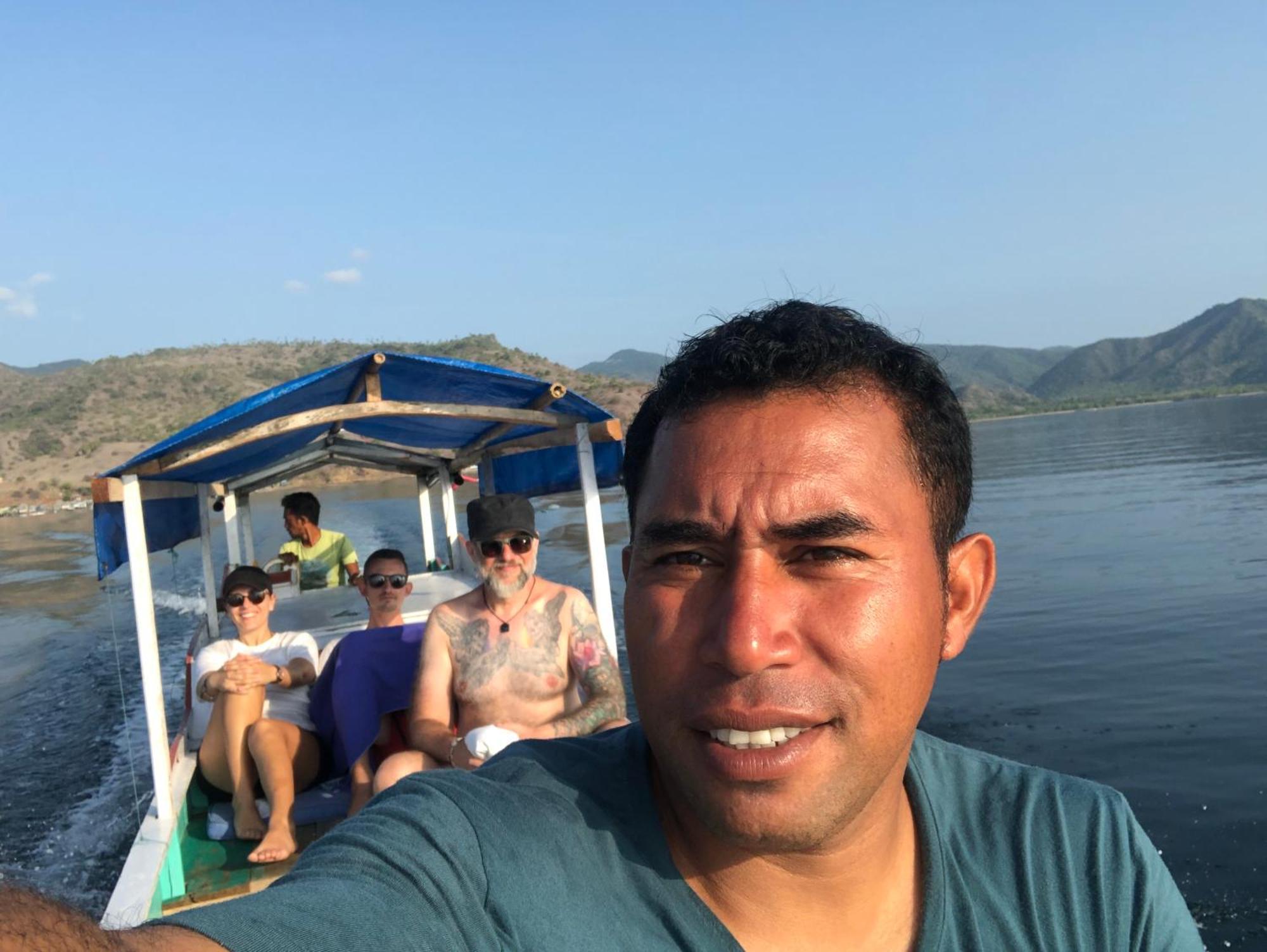 Dua Putri Komodo Homestay מראה חיצוני תמונה