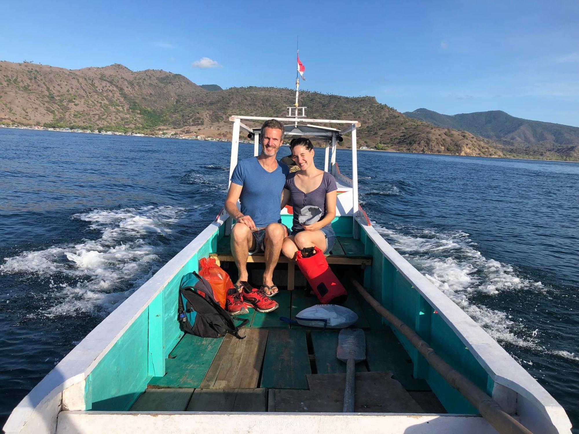Dua Putri Komodo Homestay מראה חיצוני תמונה