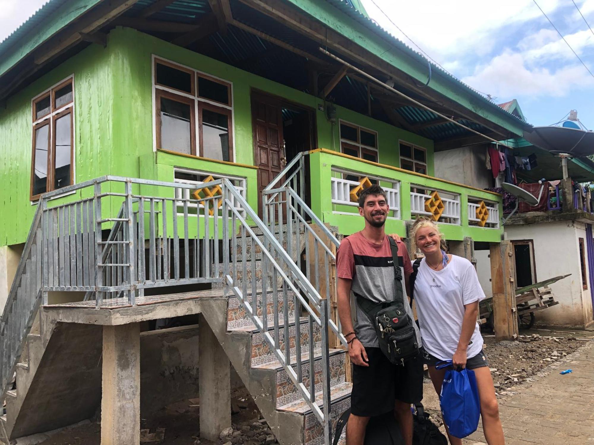 Dua Putri Komodo Homestay מראה חיצוני תמונה